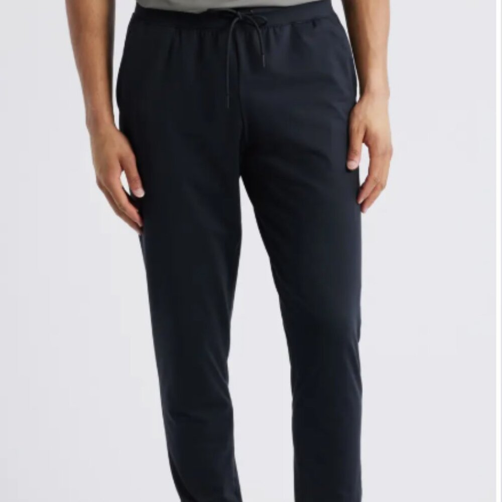 Live in Performance Joggers M L NWT